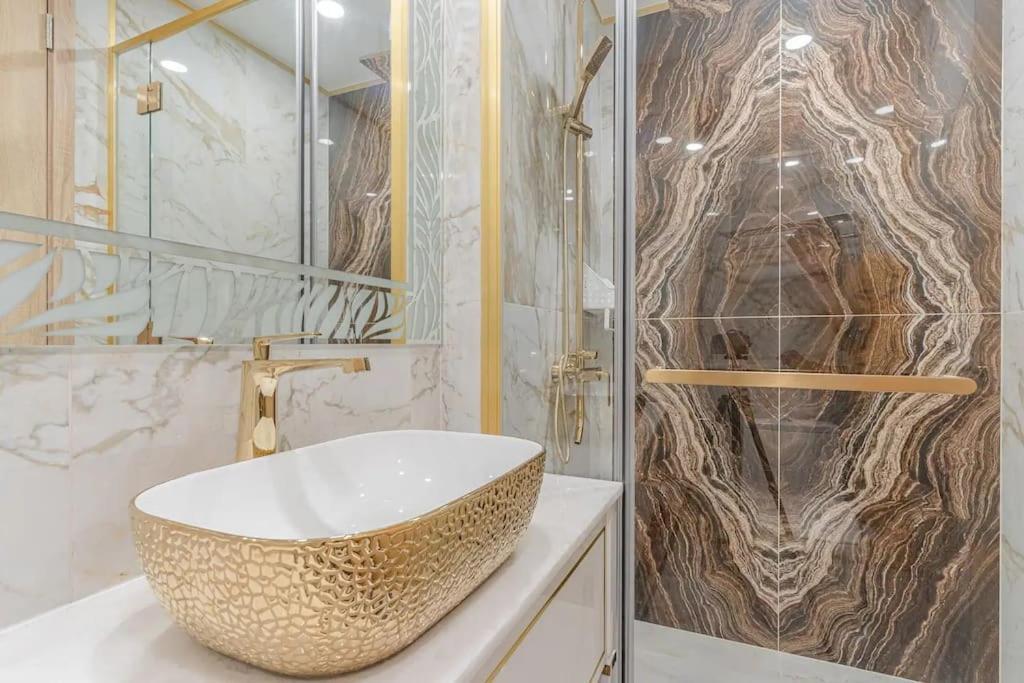 Sea View 5 Star Facilities Luxury Stay At Pattaya Джомтиен Бийч Екстериор снимка