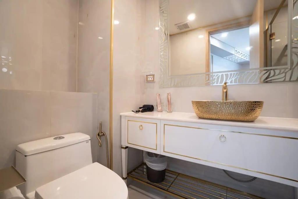 Sea View 5 Star Facilities Luxury Stay At Pattaya Джомтиен Бийч Екстериор снимка